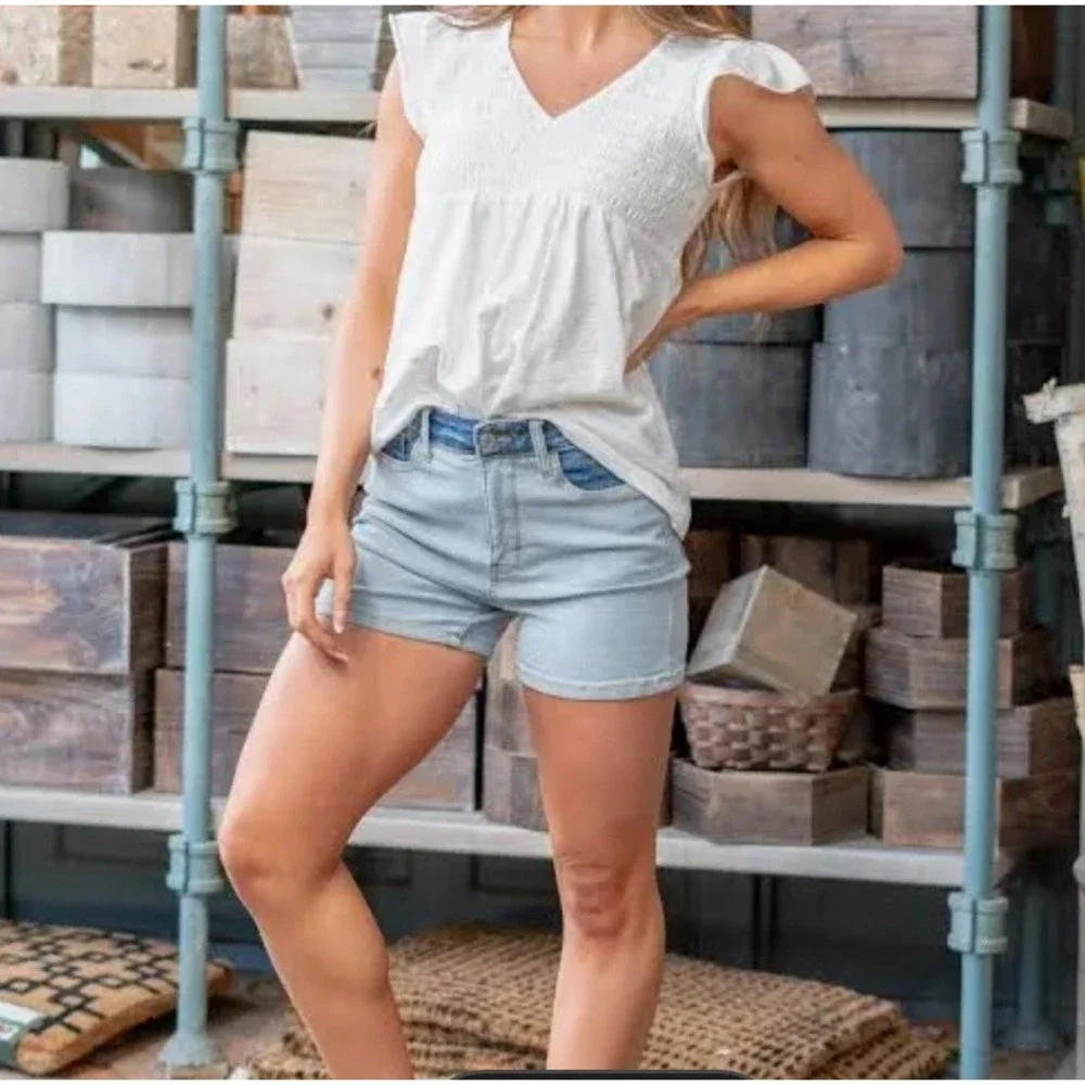 Judy‎ Blue Women's Sz Large Two-Tone Wash High Rise Denim Shorts Casual Summer